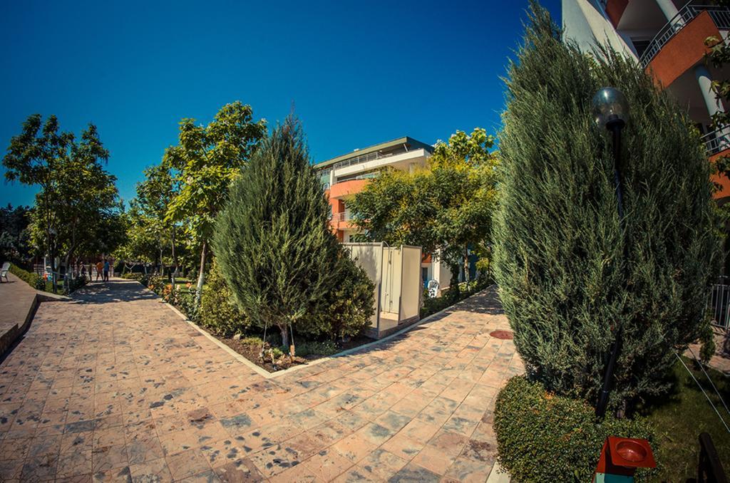 Gt Green Fort Beach Apartments Sunny Beach Exterior foto